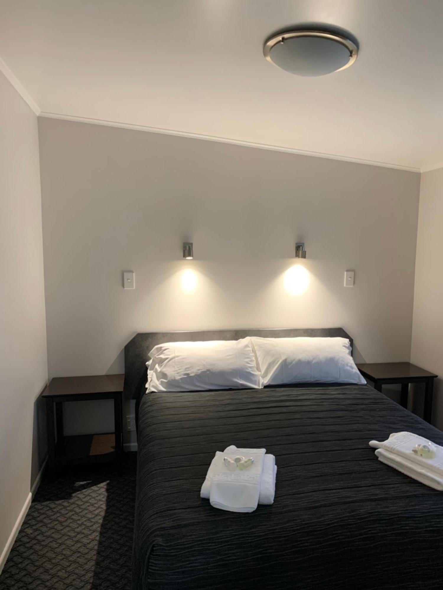 Travellers Inn Motel Гисборн Экстерьер фото